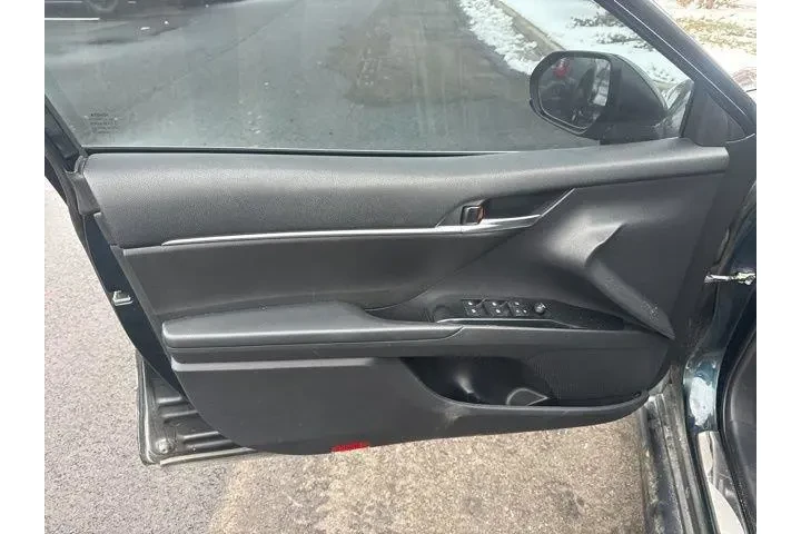 $21000 : Toyota Camry 2020 SE Nightsh image 8