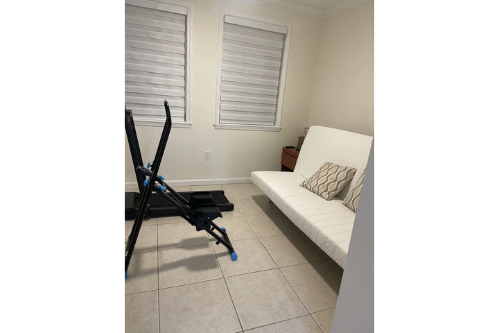 $800 : Habitación para dama image 1