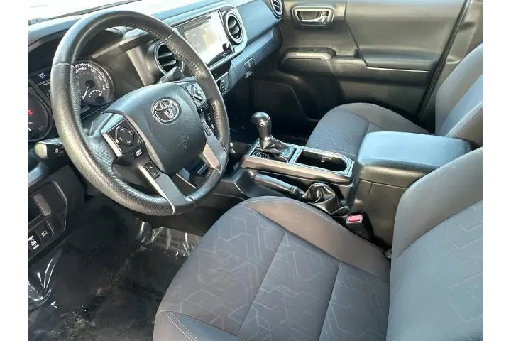 $30710 : Toyota Tacoma 2019 4x2 TRD O image 9