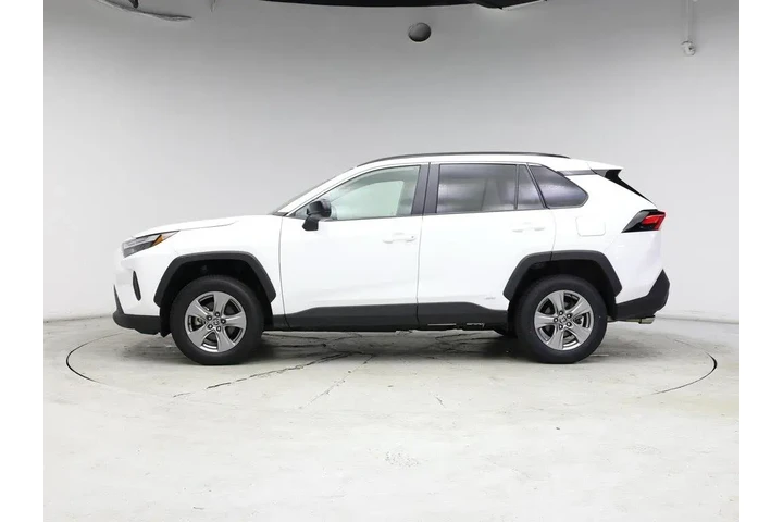 $31998 : Toyota RAV4 Hybrid 2025 AWD image 3