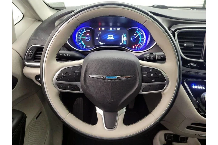 $23998 : Chrysler Pacifica Hybrid 201 image 10