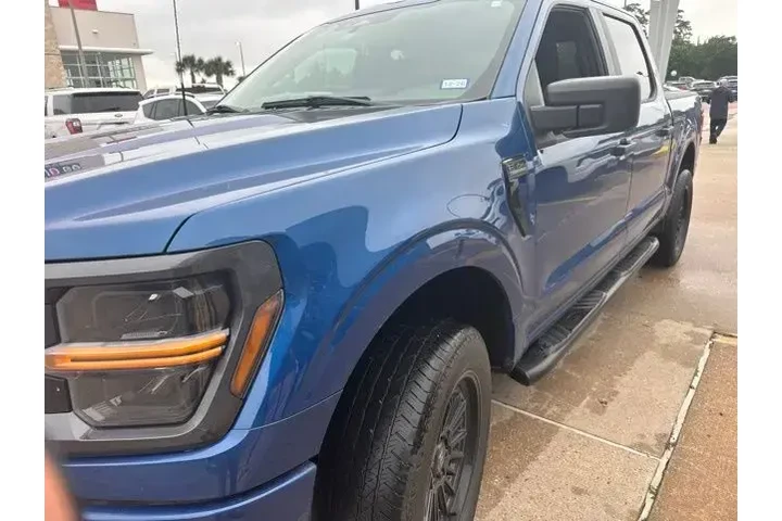 $39929 : Ford F-150 2024 4x4 STX 4dr image 1