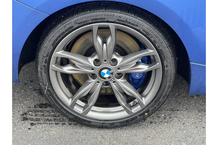$23479 : 2016 BMW 2 Series M235i xDrive image 6