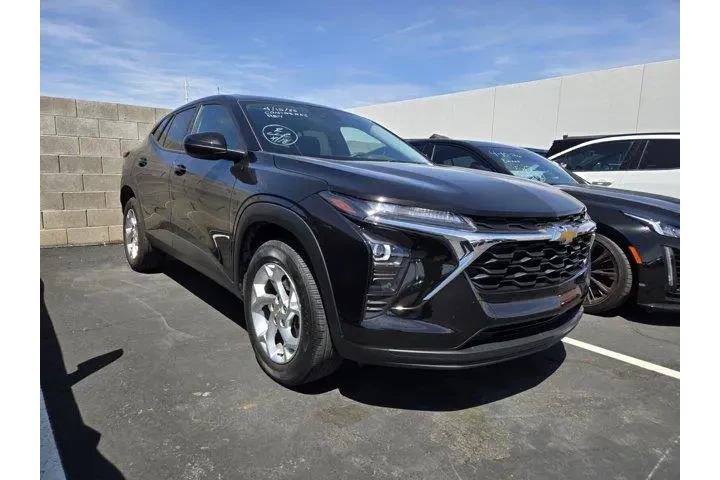 $20991 : Chevrolet Trax 2024 LS 4dr C image 1