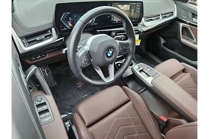 $39777 : BMW X1 2025 AWD xDrive28i 4d image 10