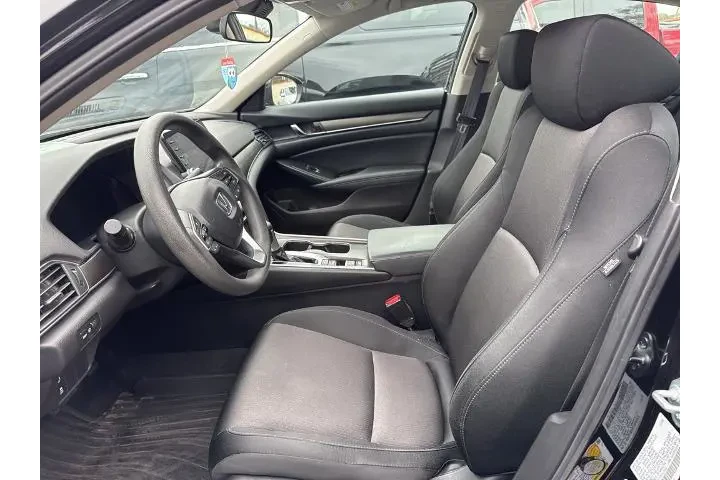 $23821 : Honda Accord 2022 LX 4dr Sed image 6