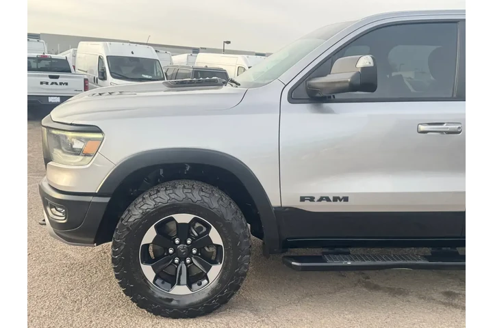 $33365 : Ram 1500 2020 4x4 Rebel 4dr image 10