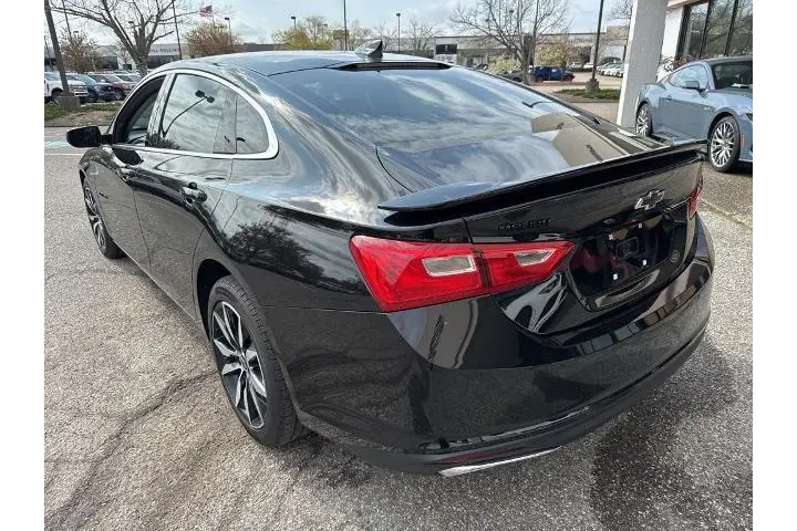 $24000 : Chevrolet Malibu 2024 RS 4dr image 6