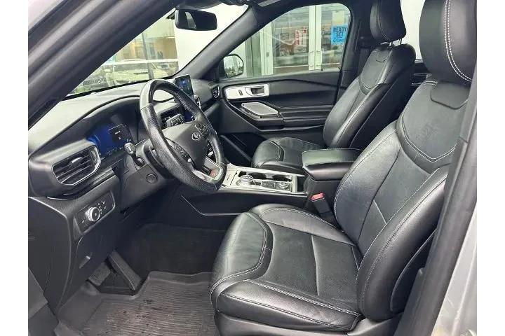 $31876 : Ford Explorer 2020 AWD ST 4d image 9