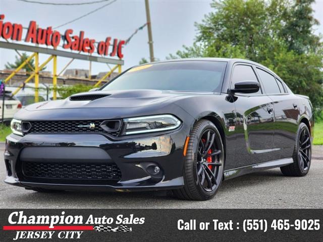 Used 2021 Charger Scat Pack W image 3