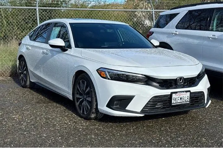 $26424 : Honda Civic 2024 EX-L 4dr Ha image 2