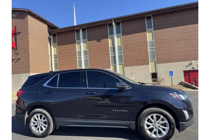 $8500 : 2020 Equinox LT image 5