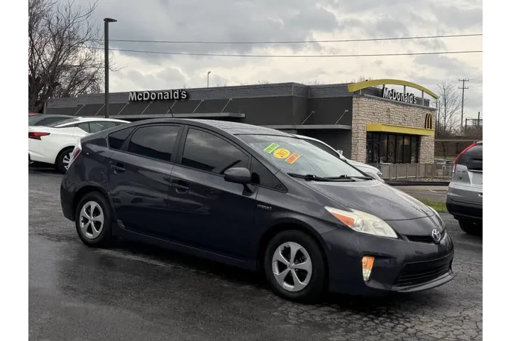 $11495 : 2013 Prius Four image 4