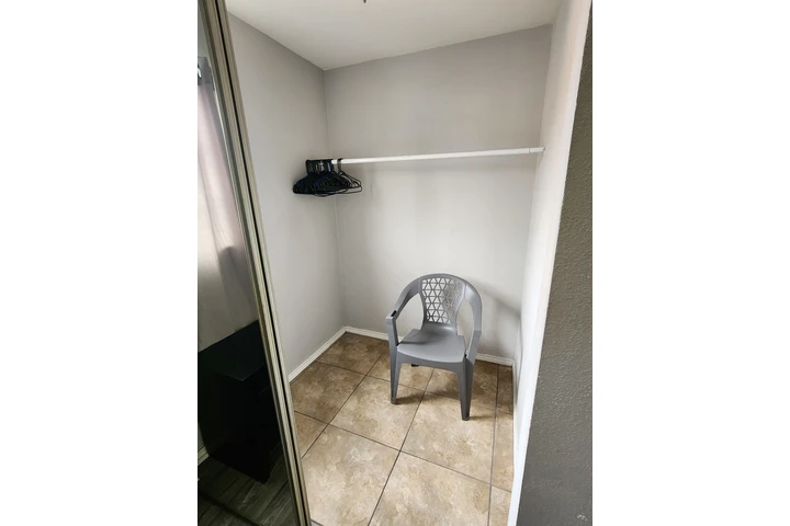 $950 : ~★~ Cuarto Independiente  ~★~ image 2