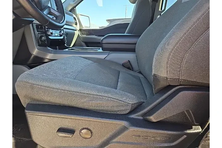 $33437 : Ford F-150 2023 4x4 XLT 4dr image 5