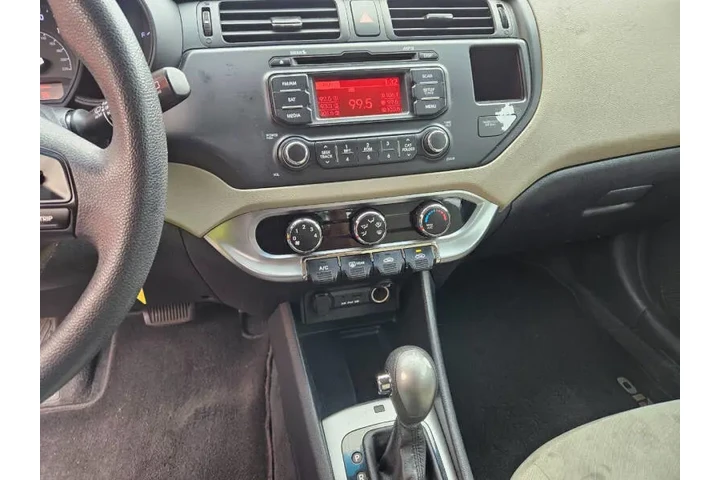 $1499 : 2012 Rio 5-Door LX image 10