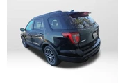 $13500 : Ford Explorer 2016 AWD Sport thumbnail