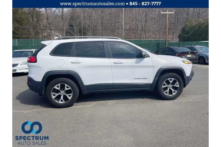 $8995 : Jeep Cherokee 2014 4x4 Trail image 5