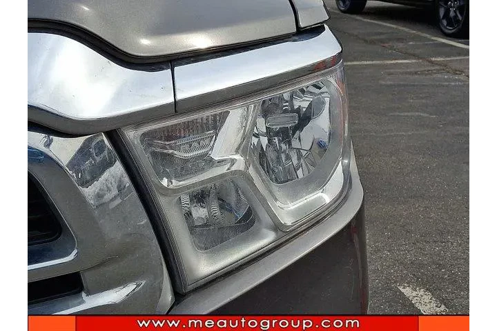 $19553 : Ram 1500 2019 4x4 Tradesman image 4