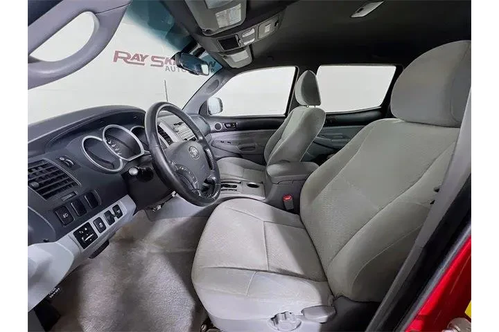 $19975 : Toyota Tacoma 2010 4x4 V6 4d image 10