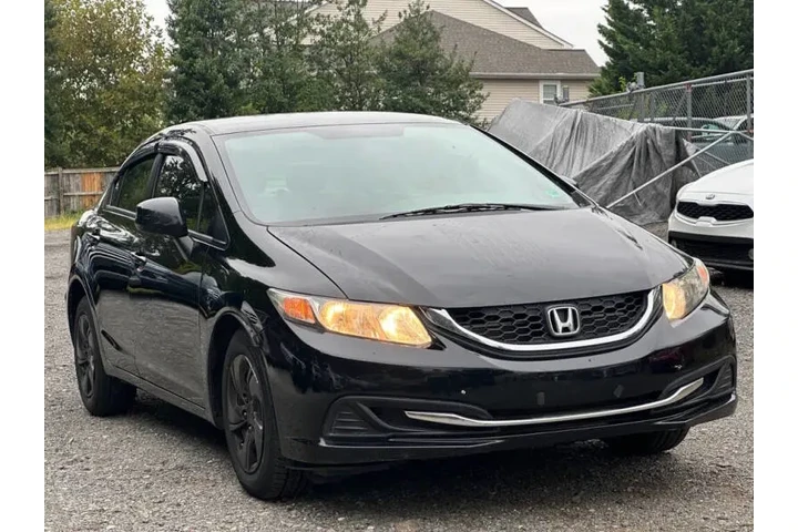$8500 : 2013 Civic LX image 1
