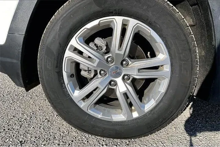 $21746 : GMC Terrain 2024 AWD SLE 4dr image 9