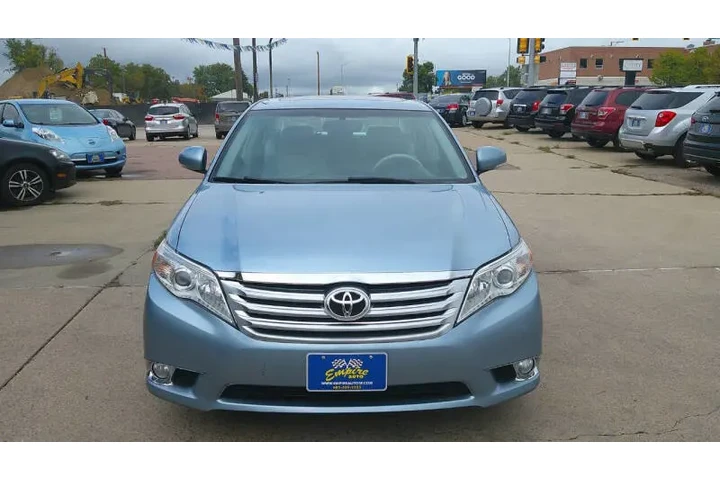 $11999 : 2011 Avalon image 4