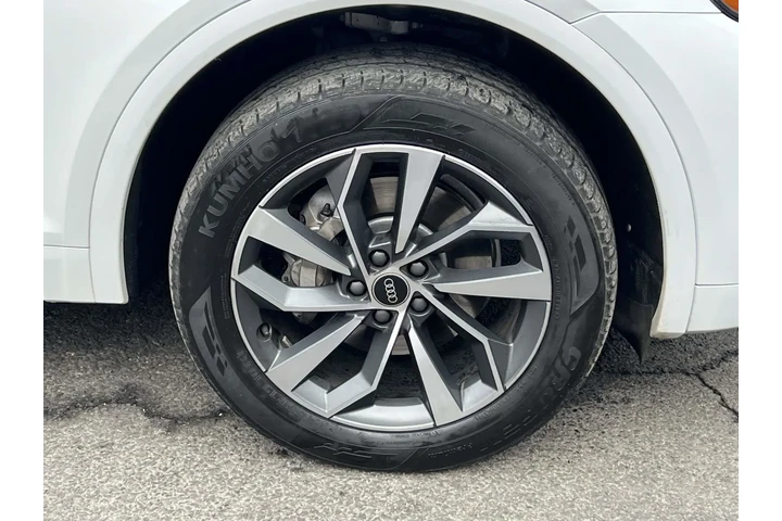 $28490 : Audi Q5 2023 AWD quattro S l image 8