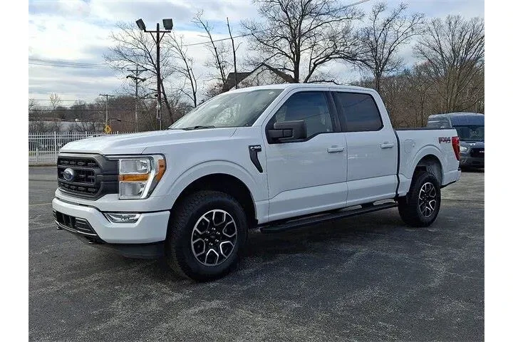 $37854 : Ford F-150 2022 4x4 XLT 4dr image 3