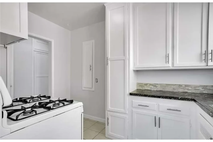 $2295 : Apartamento en (San Pedro CA) image 1