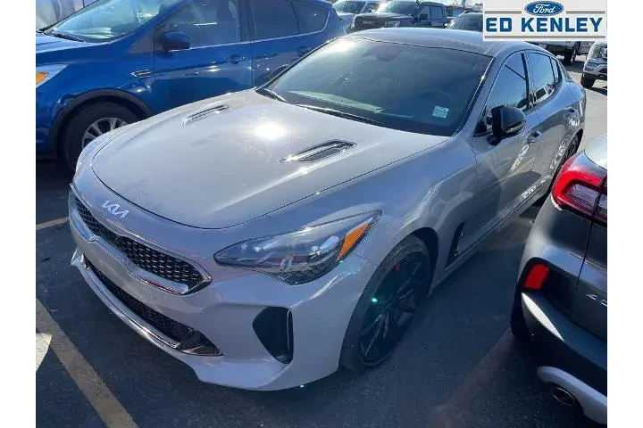 $39995 : Kia Stinger 2023 GT2 4dr Sed image 2