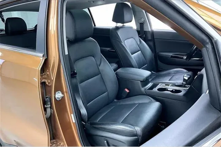 $13990 : Kia Sportage 2020 AWD EX 4dr image 7