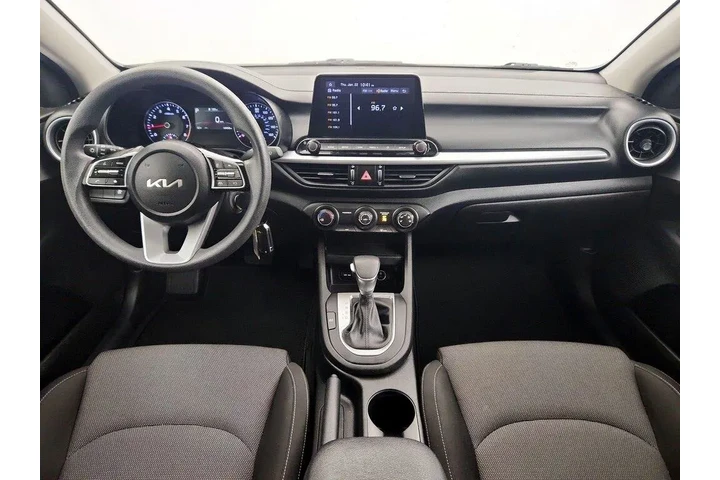 $18998 : Kia Forte 2023 LXS 4dr Sedan image 9