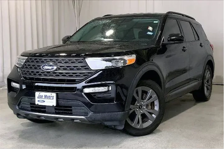$24991 : Ford Explorer 2023 XLT 4dr S image 2