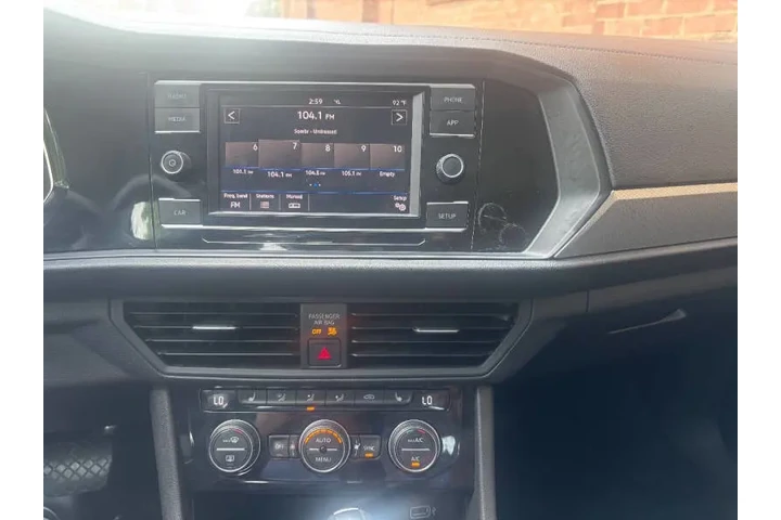 $11500 : 2019 Jetta R-Line image 9