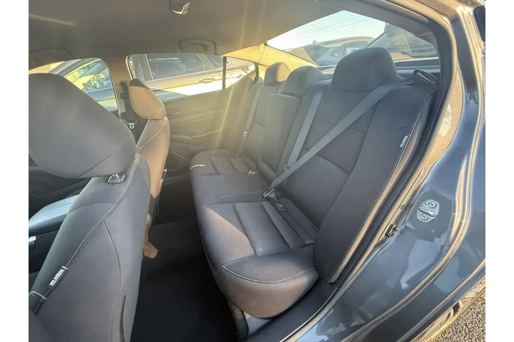 $19625 : Nissan Altima 2024 2.5 SV 4d image 9