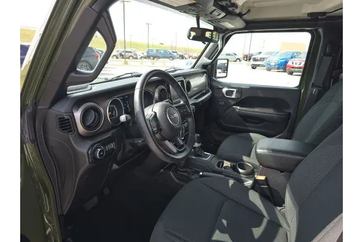 $29000 : Jeep Wrangler Unlimited 2020 image 10