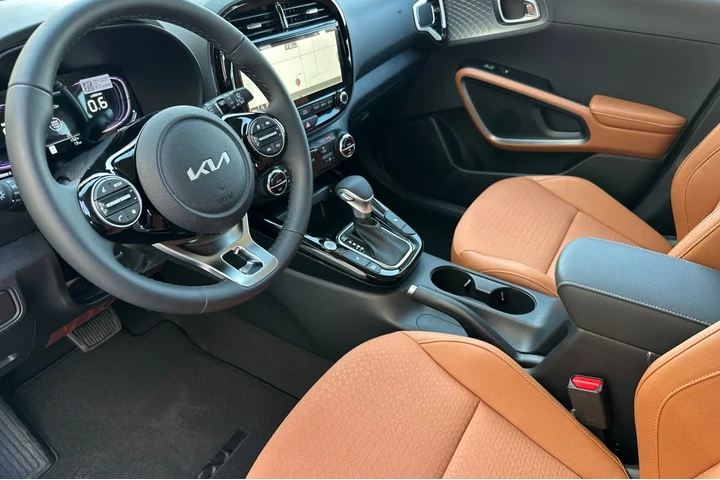 $27360 : New 2025 Soul EX image 6