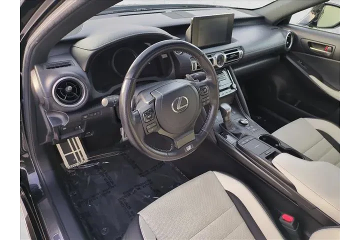 $38495 : Lexus IS 350 2022 F SPORT 4d image 10