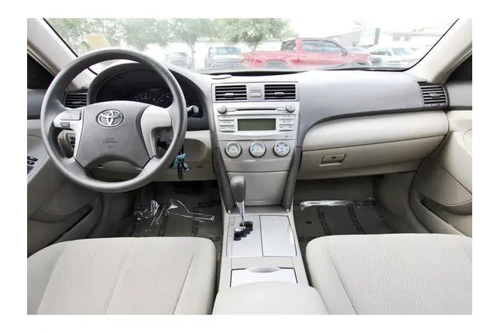 $7900 : Toyota Camry 2010 Base 4dr S image 8