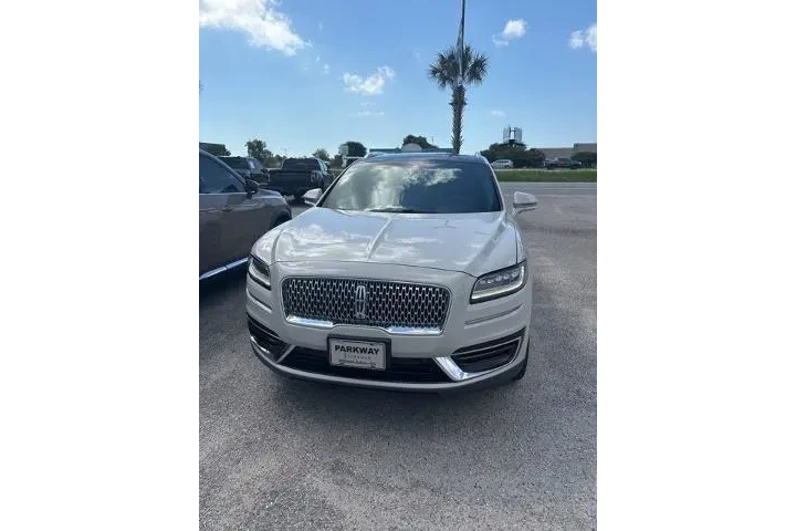 $24059 : Lincoln Nautilus 2020 AWD Re image 2
