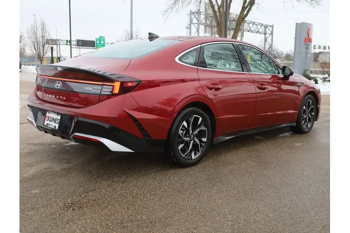 $20990 : Hyundai SONATA 2024 AWD SEL image 10