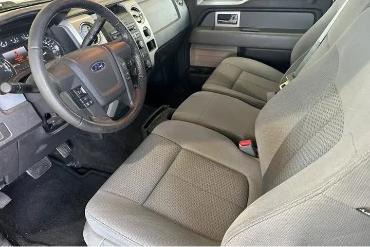 $17995 : Ford F-150 2011 4x2 XLT 4dr image 8