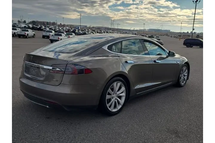$21998 : Tesla Model S 2016 AWD 60D 4 image 2