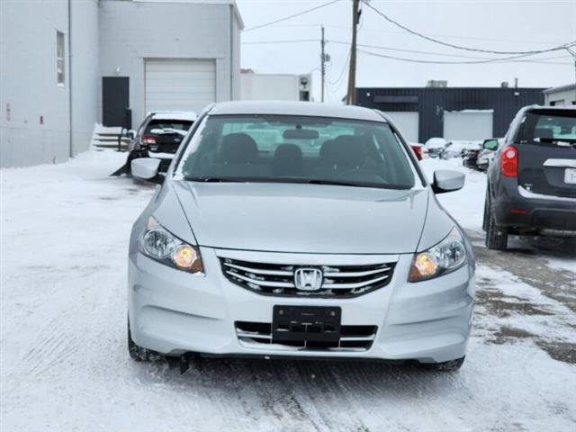 $9990 : 2012 Accord LX-P image 3