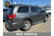 $17991 : Toyota Sequoia 2011 4x2 SR5 thumbnail