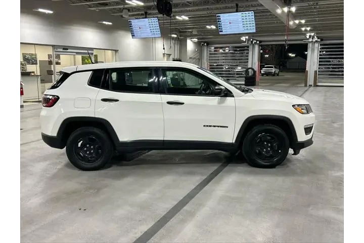 $8925 : Jeep Compass 2018 Sport 4dr image 3
