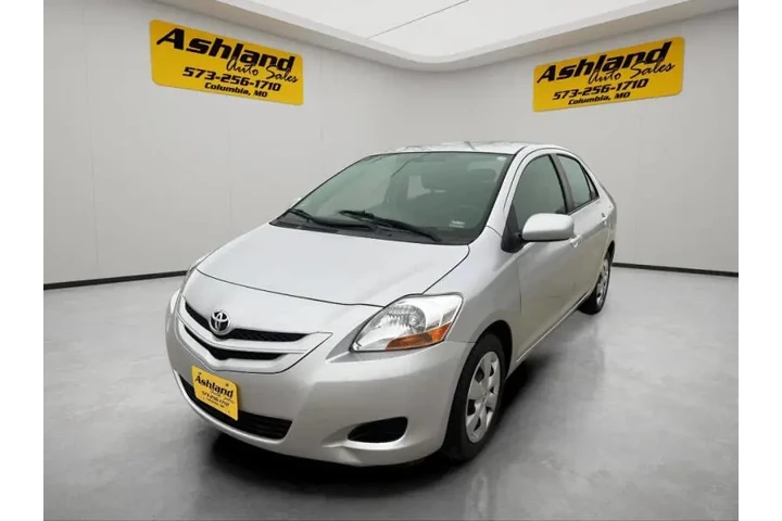 $4900 : 2007 Yaris image 3