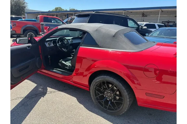 $14811 : Ford Mustang 2006 GT Deluxe image 5