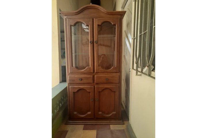 $450000 : BIFE CON VITRINA DE VIDRIO image 1